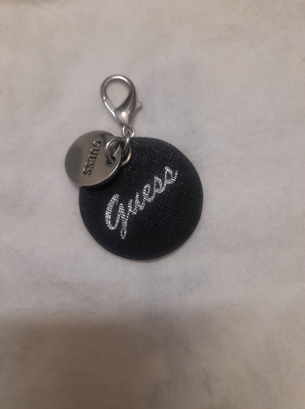 GUESS Pendant Round Logo Charm Key chain Y2K